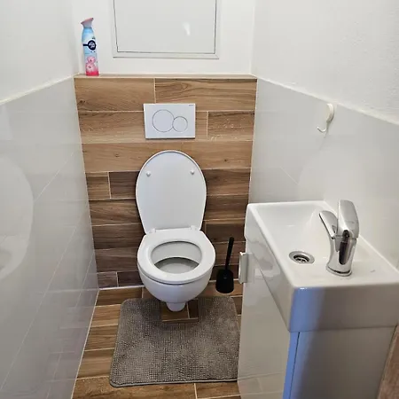 아파트 Soblahov Apartment *